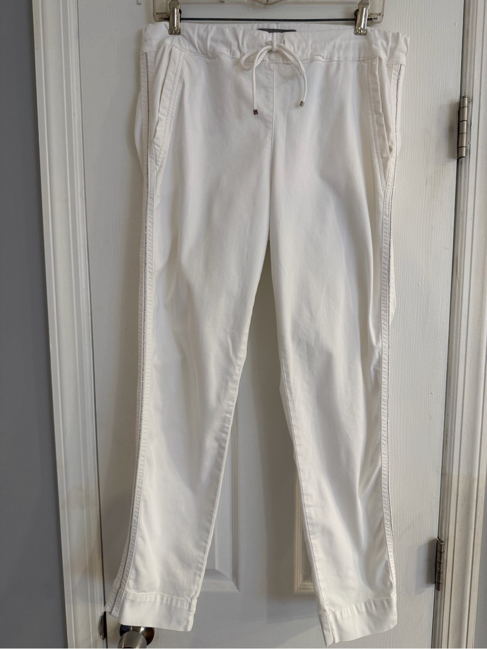 D.Exterior Made in Italy White Pants Silver Ball Beaded Side Stripe Stretch
